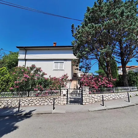 Sofija بيت ضيافة